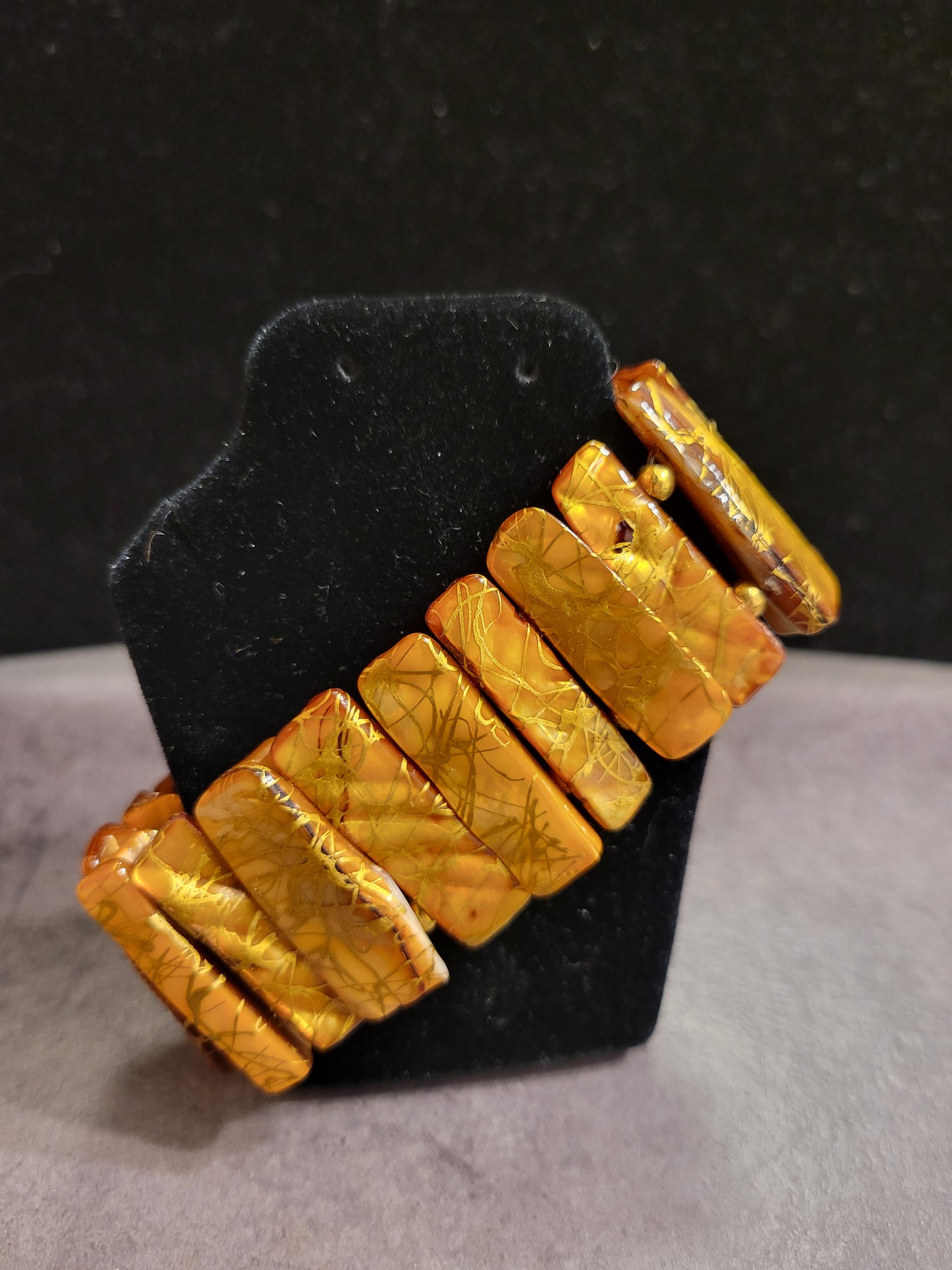 Brown & Dark Peach Shell w/ Gold Rounds Stretch Bracelet