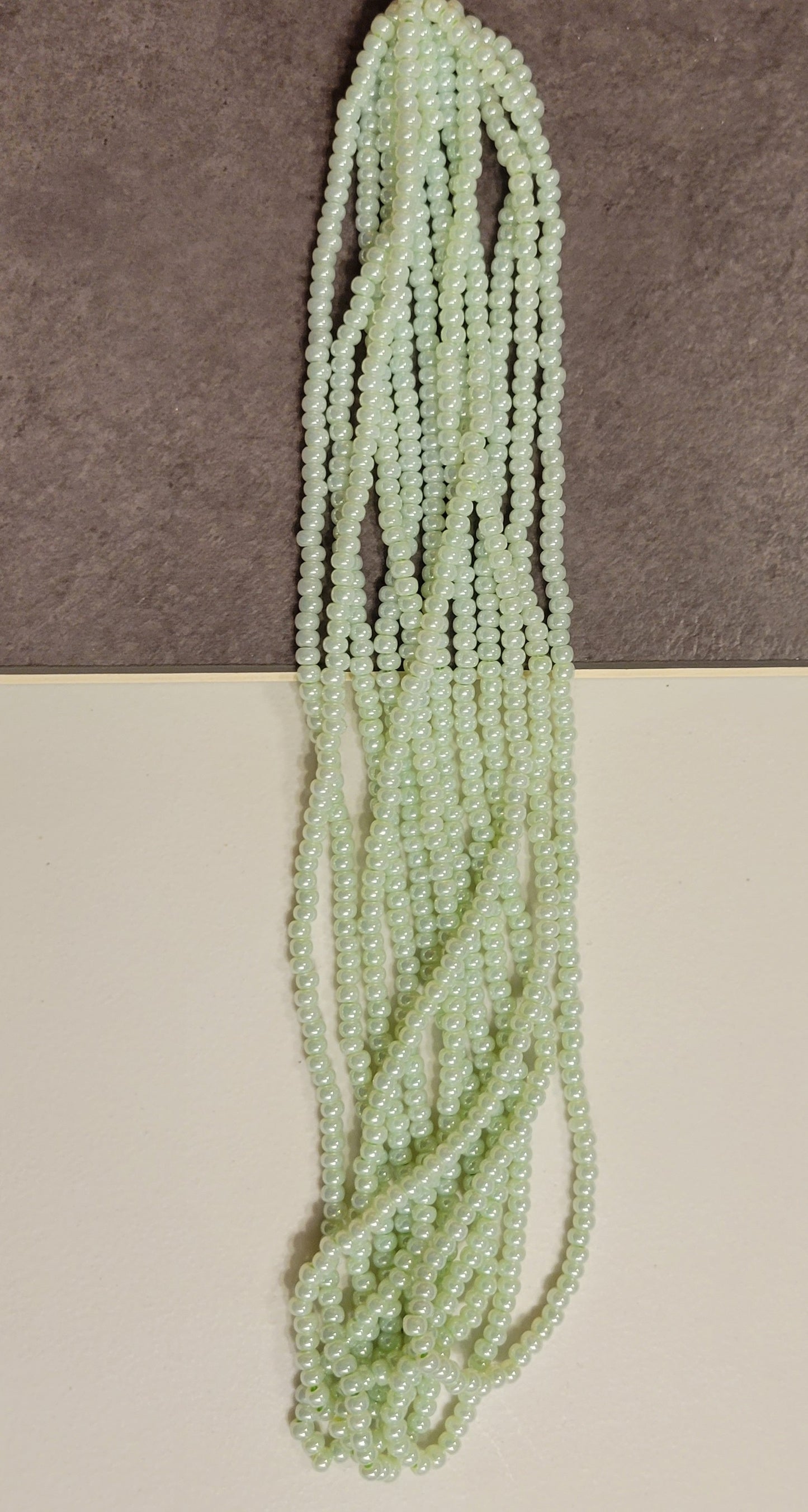 Light Green Ceylon 6/0 Beads