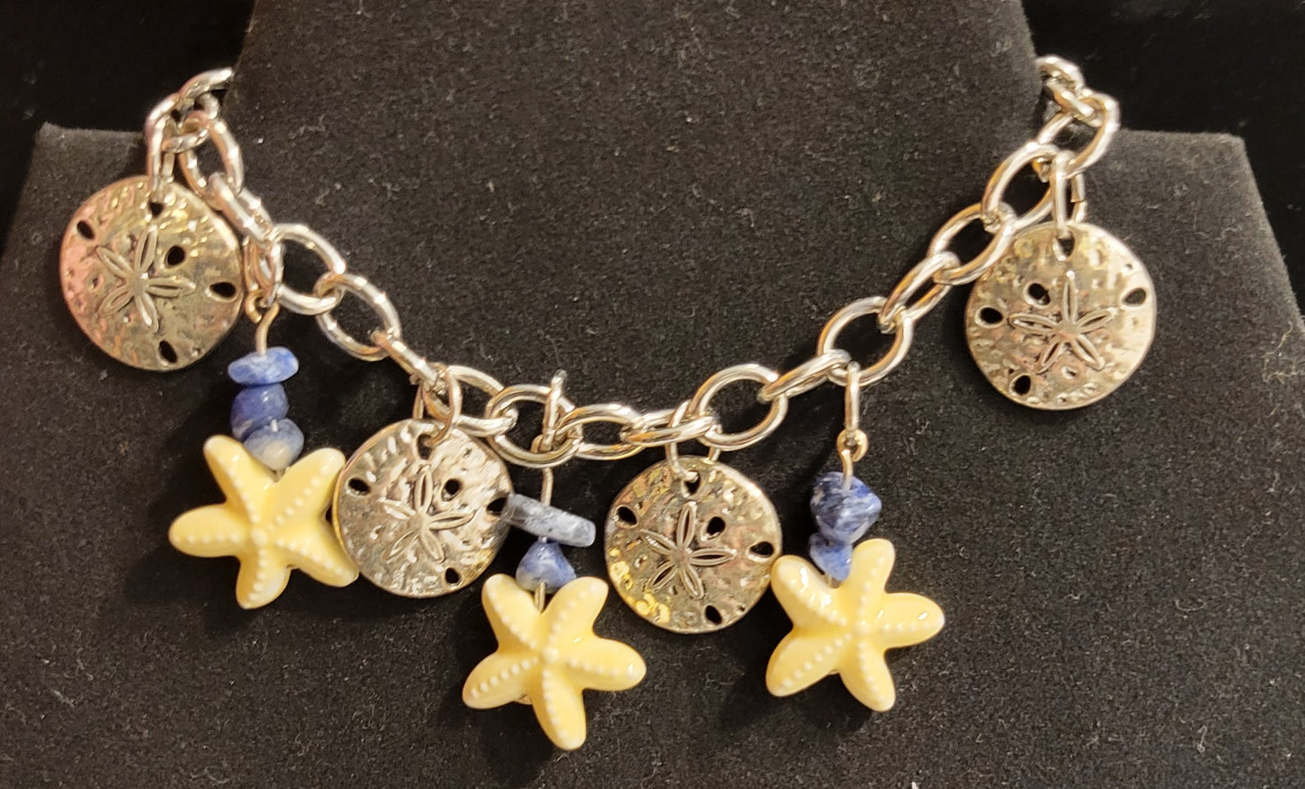 Bracelet - Starfish Charms - Toggle Clasp - 8 1/4"