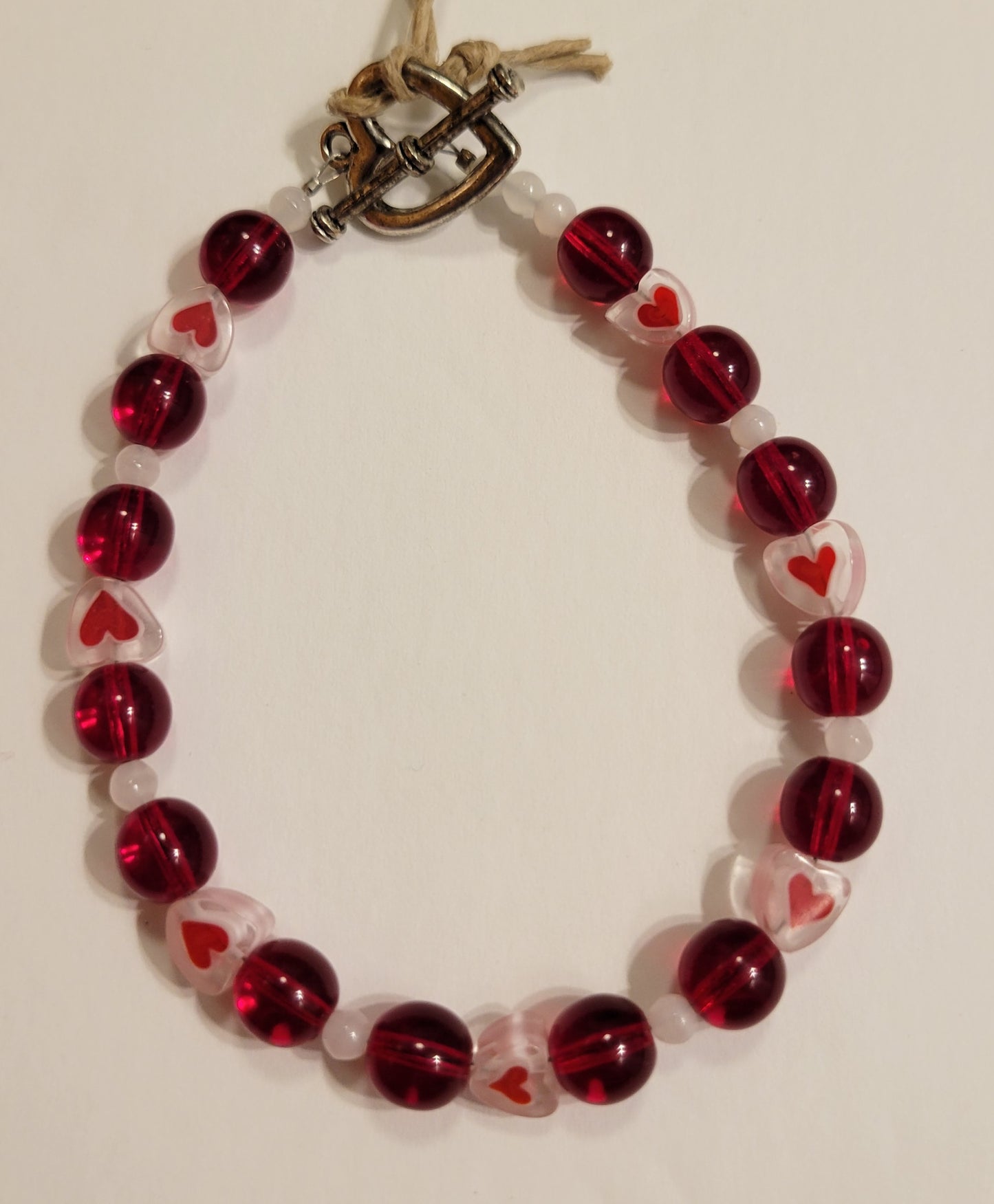 Bracelet - Red Glass Rounds w/Hearts - Approx. 8 1/4"