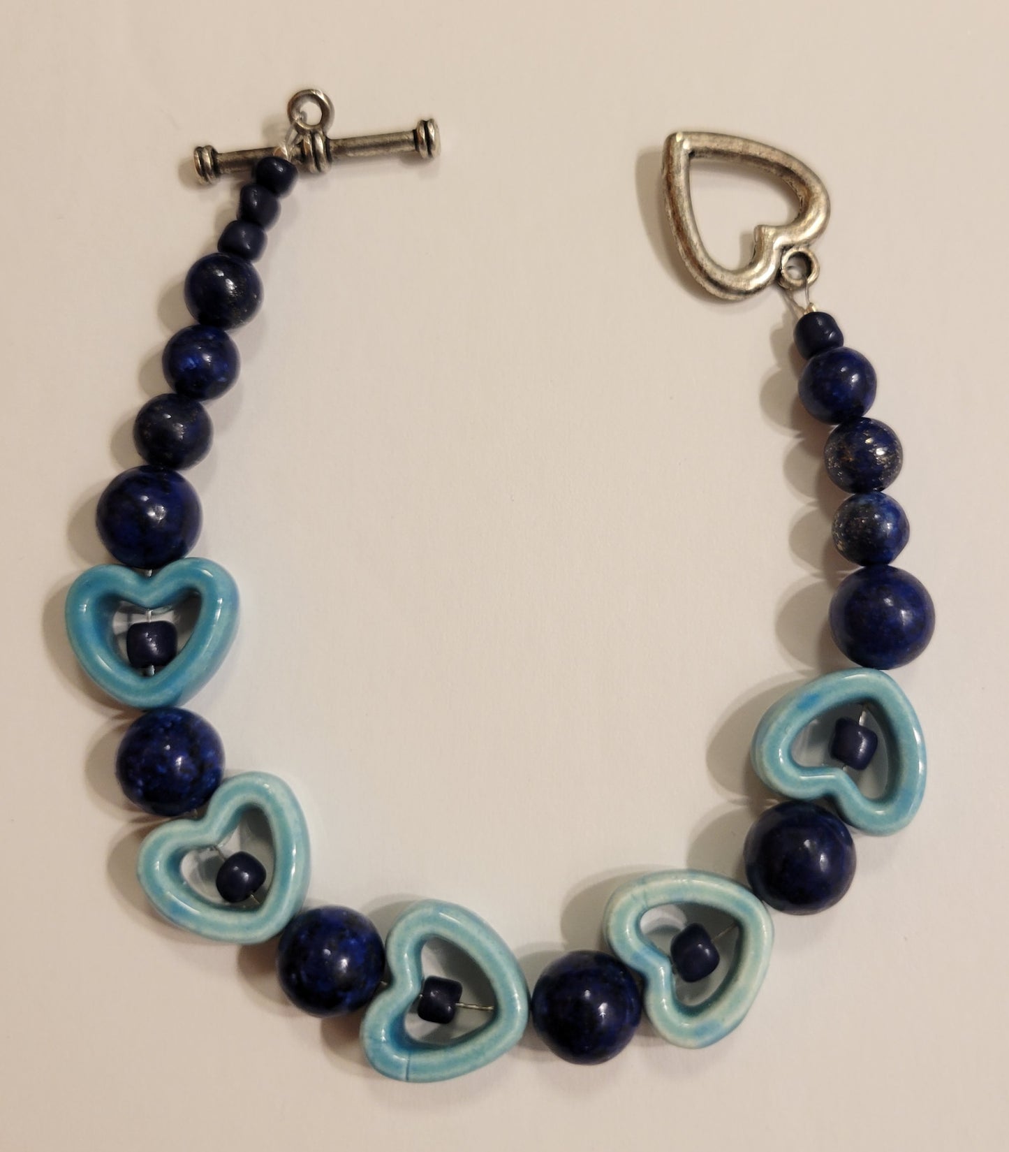 Bracelet - Teal Blue Hearts w/Dark Blue Rounds -Approx. 7 1/2"