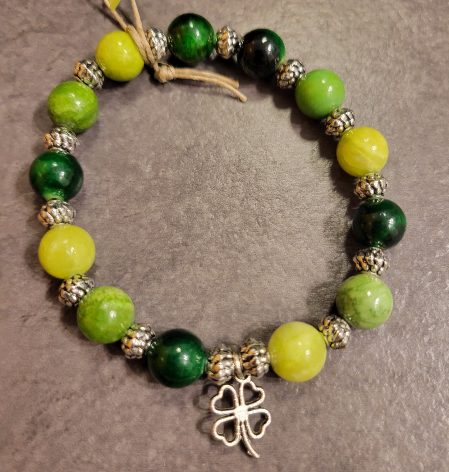 Stretch Bracelet - Green Mix Glass Rounds w/4 Leaf Clover Charm - Approx. 7 1/2"