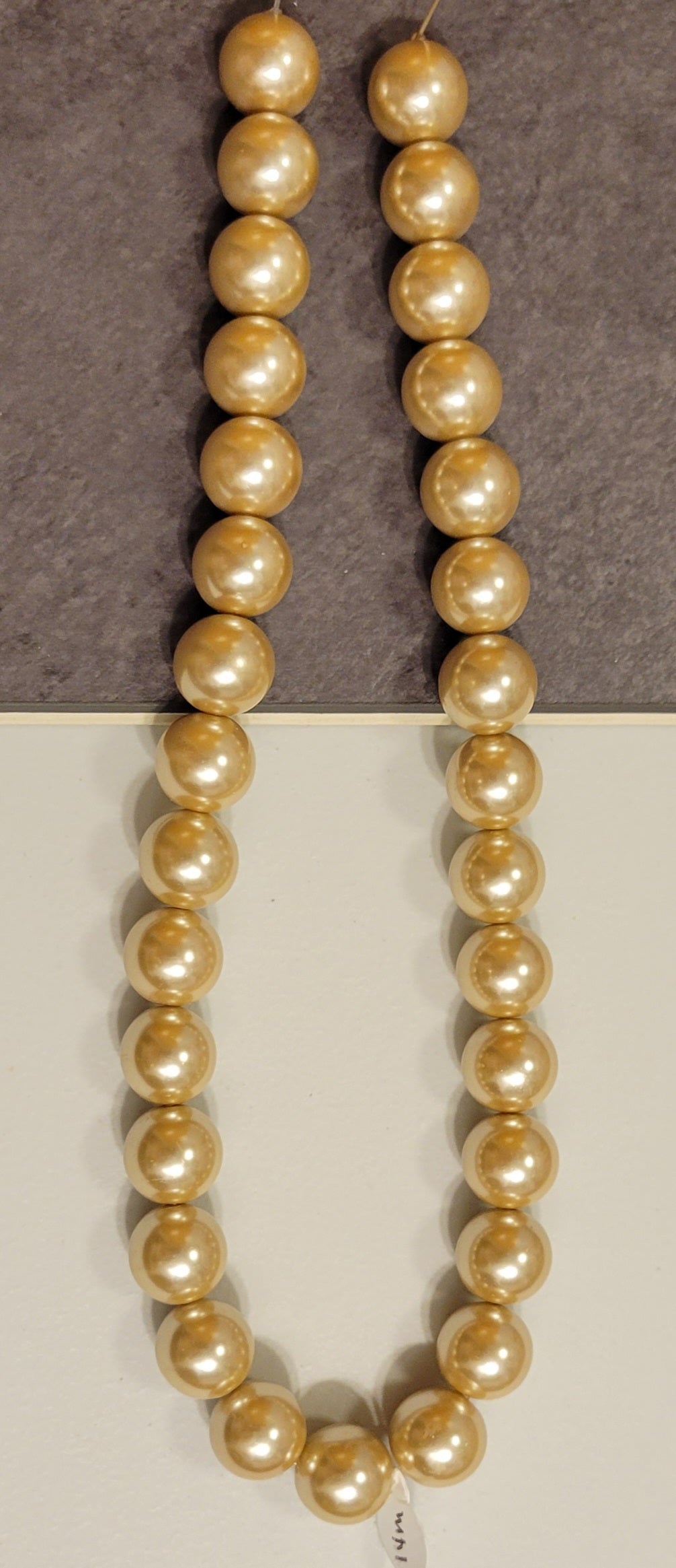 Champagne 14 mm Bead Rounds