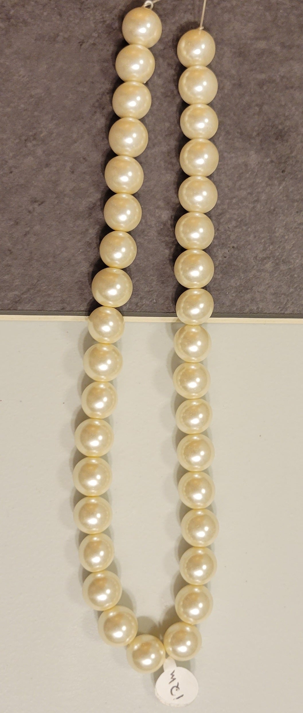 Cream 12 mm Bead Rounds