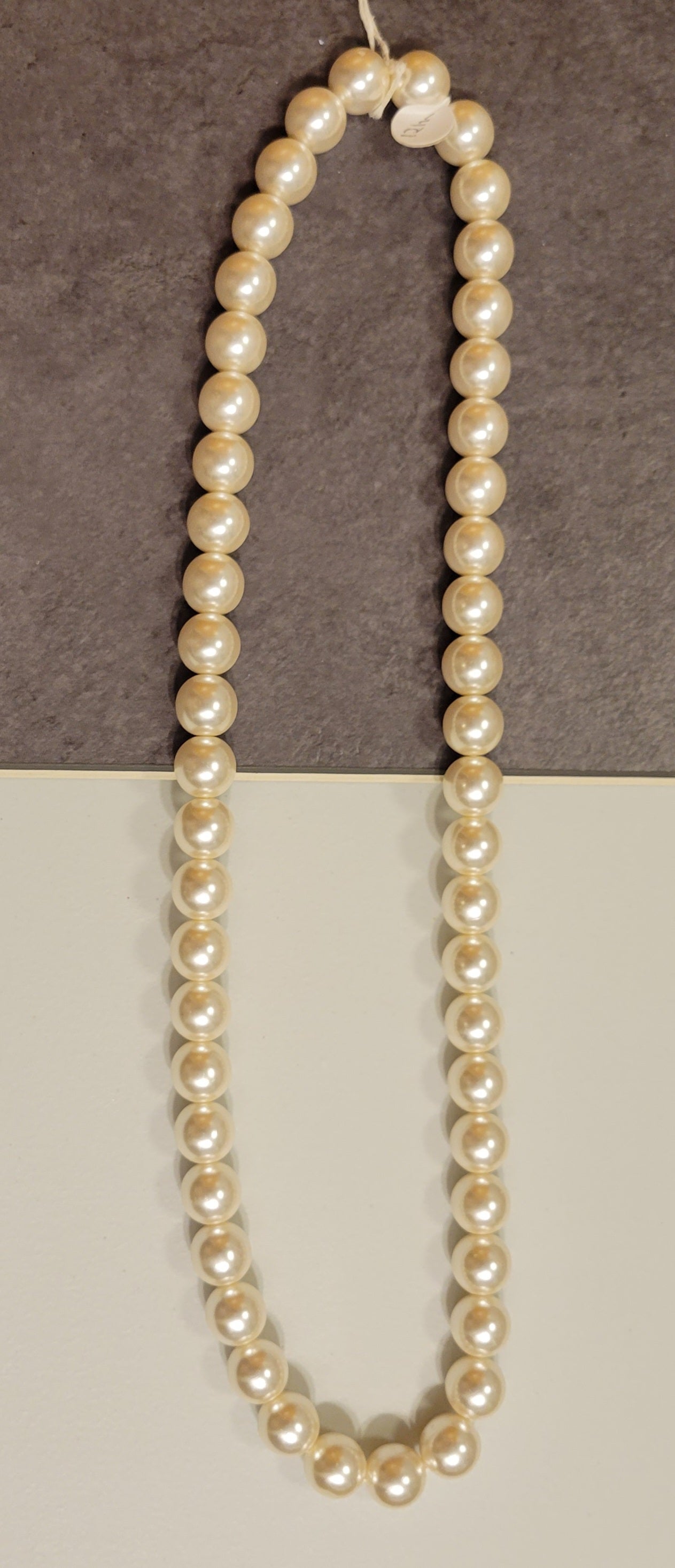 Cream 12 mm Bead Rounds