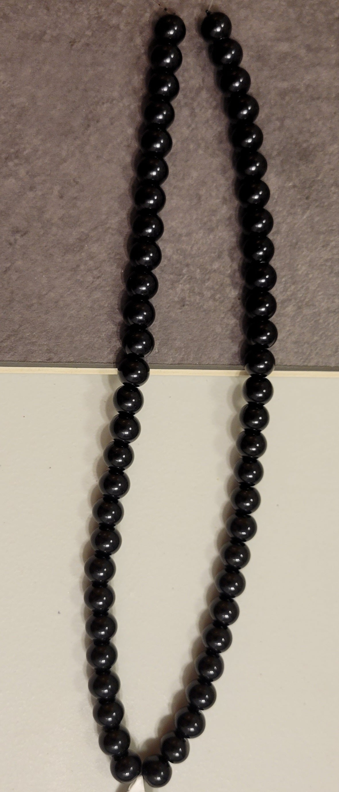 Black 8 mm Bead rounds